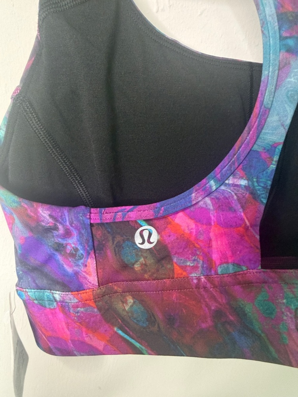 Lululemon Power Through Bra - Picture 3 of 6